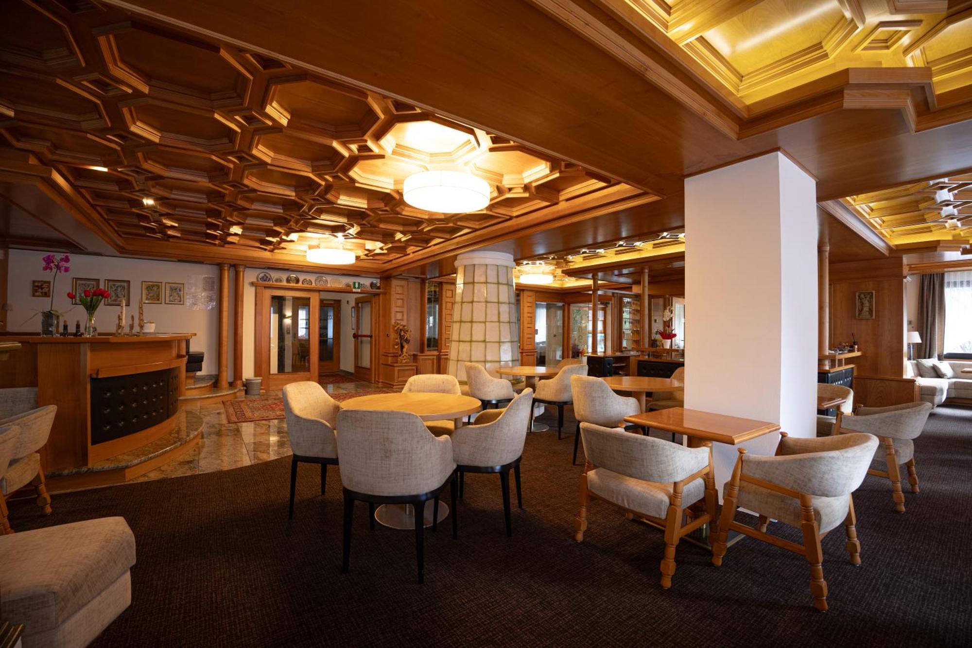 Hotel Engel 까나제이 외부 사진