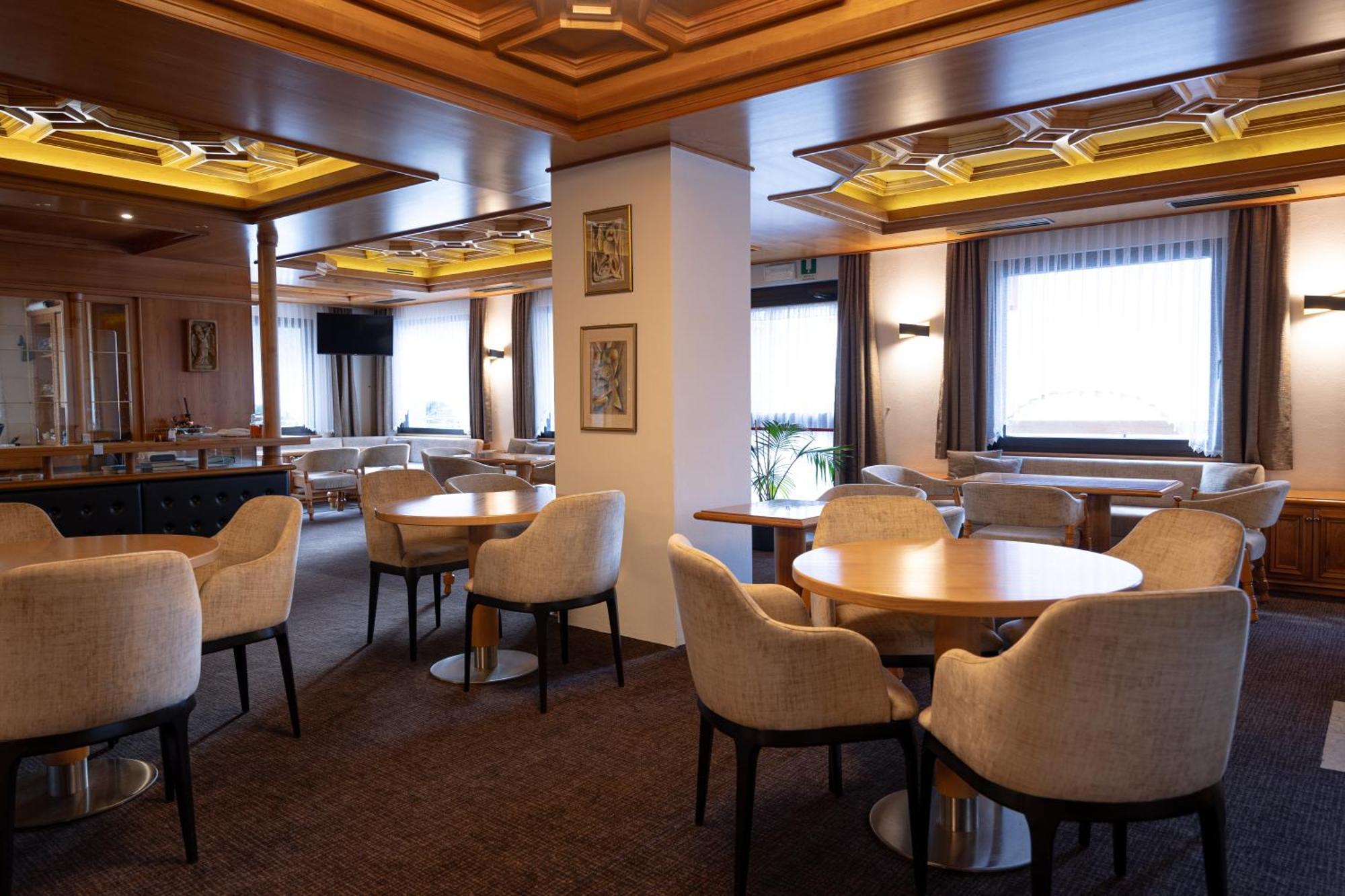 Hotel Engel 까나제이 외부 사진